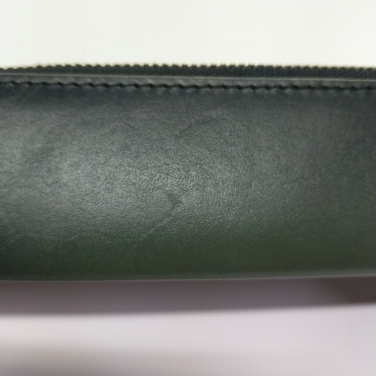 【訳アリ品】海外製/ペンケース/牛革/レザー/ペン少なめ/ギフト/箱入り/2025年ラッキーカラー/グリーン/緑色//GG/154013